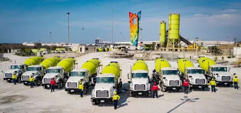 Camiones mixer de Argos en la planta de cemento de Barranquilla durante el segundo trimestre de 2026